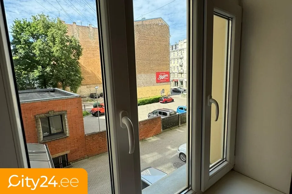Balcon - Apartment with City Centre Location in Riga