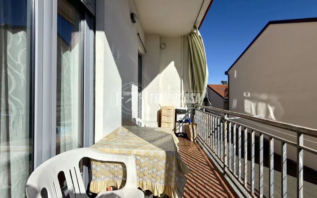 Balcone - Rusticated Apartment with Balcony in Rivoli