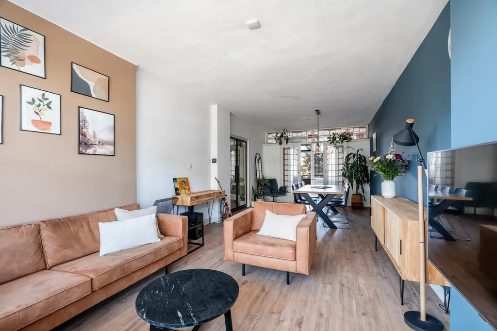 5-toaline korter asukohas Rotterdam
