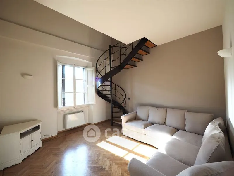 Elutuba - Three-Bedroom Flat with Terrace in Florence