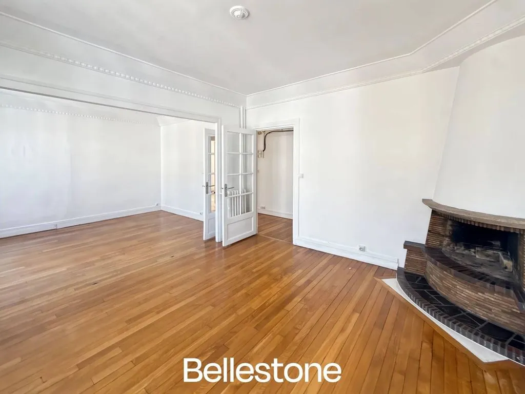 Elutuba - 1 Bedroom Apartment with City View in Boulogne-Billancourt
