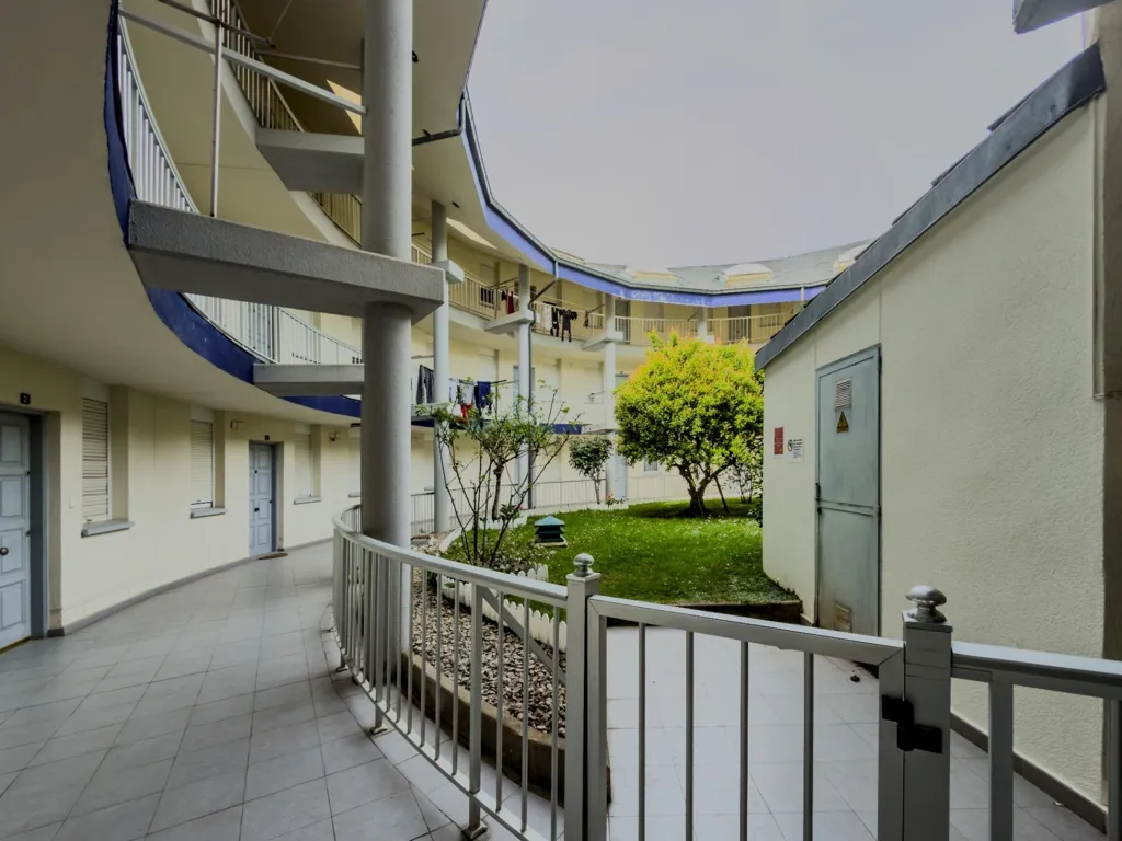 Jardin - Apartment with Sea View in Somo, Cantabria