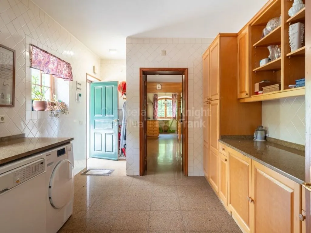 Buanderie - Mediterranean Villa with Garden in Birre, Cascais