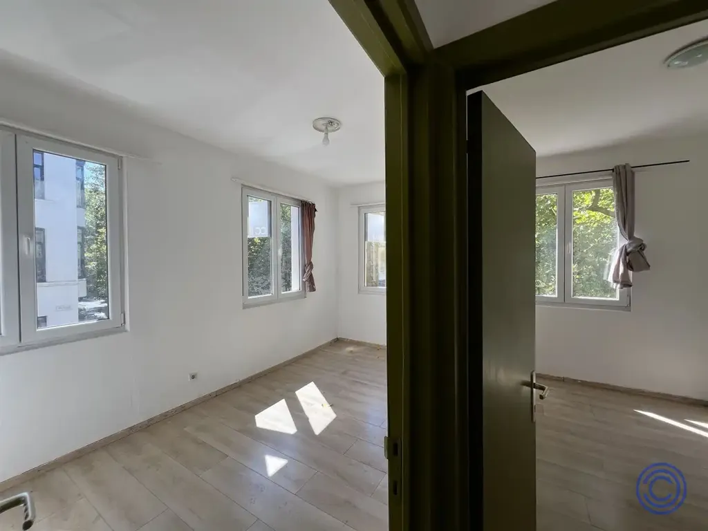 Pièces - Appartements avec Garages dans le Centre d'Anvers