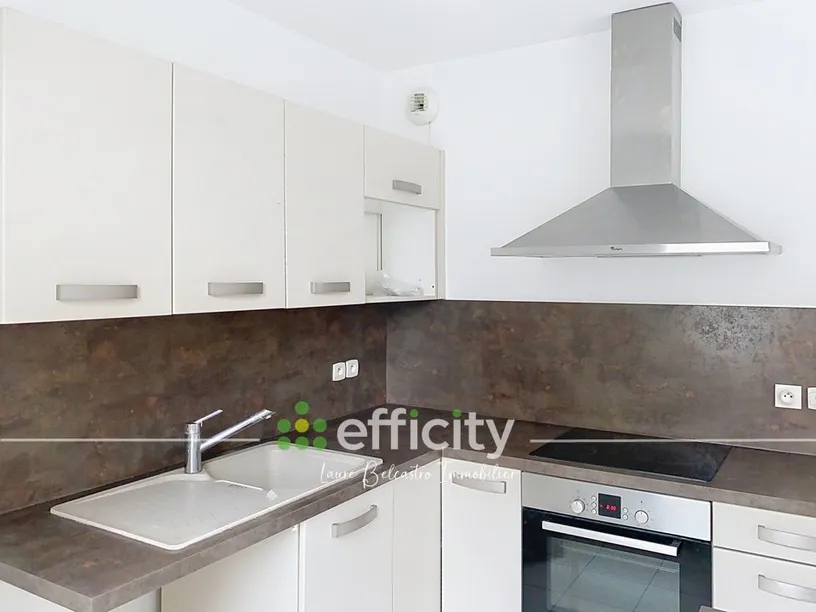 Köök - Renovated 3-Bed Flat in Brie-Comte-Robert