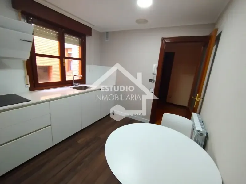 Cucina - Central Flat with Parking in Viana