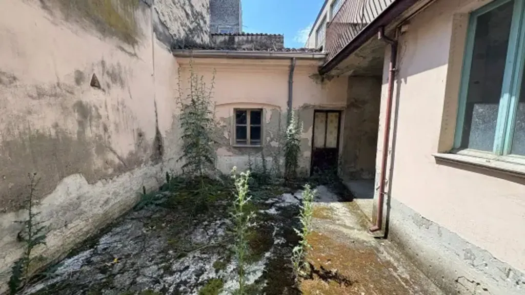 Aed - Cielo-Terra House with Private Courtyard in Cortemaggiore