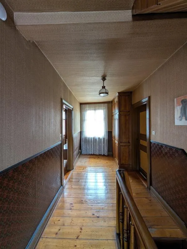 Entrée - Maison avec Dépendances et Garages à Duppigheim