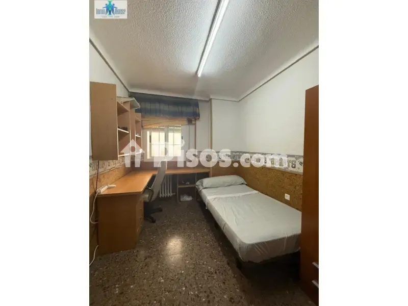 Bedrooms - 4-room apartment in ES