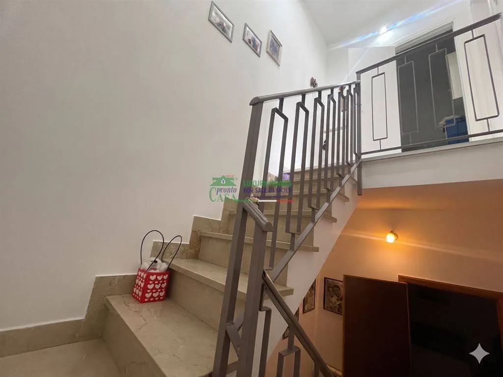 Toad - Fully Renovated House with Balcony in Ragusa