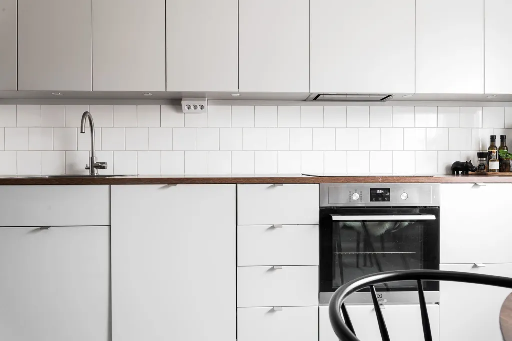 Cuisine - Renovated Apartment with Balcony in Mjölkudden