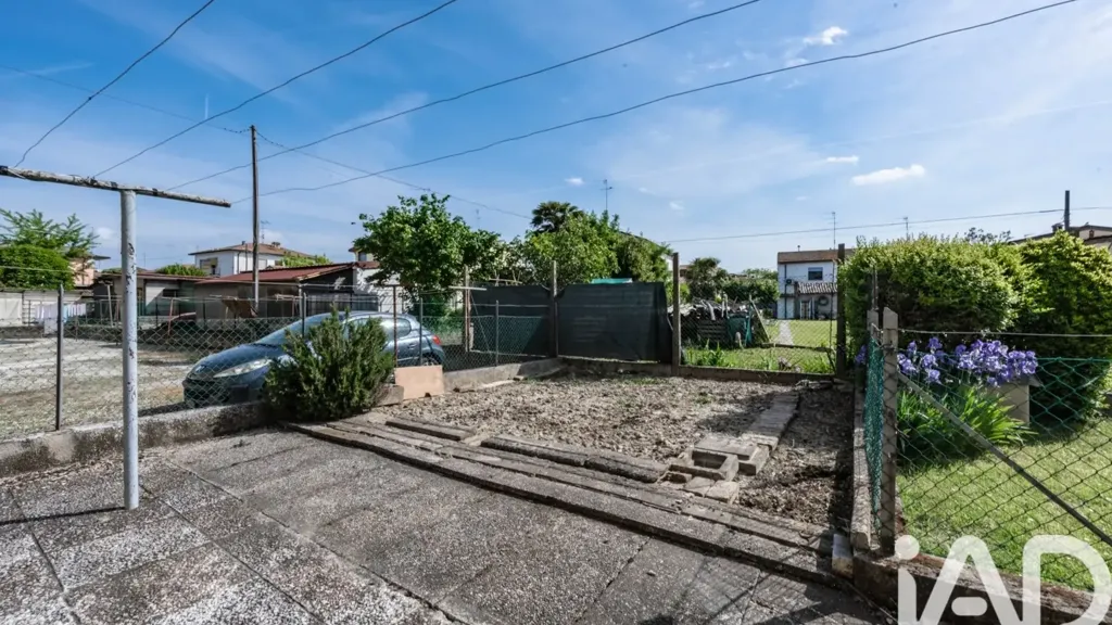 Jardin - Villa with Courtyard in Massa Fiscaglia