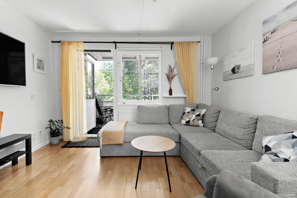 Séjour - Thoughtfully Designed 3-Bed Flat with Balcony in Sävja
