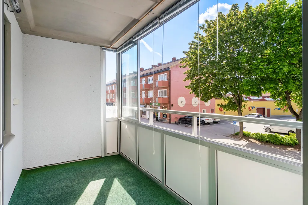 Balcon - Apartment with Balcony in Eskilstuna