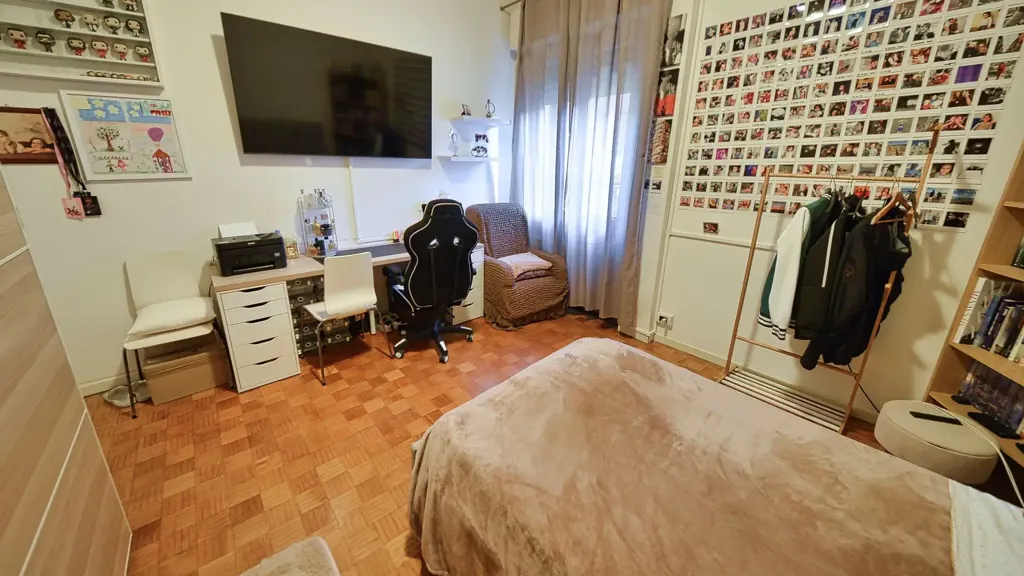 Chambres - Quadrilocale with Two Outdoor Spaces in Como
