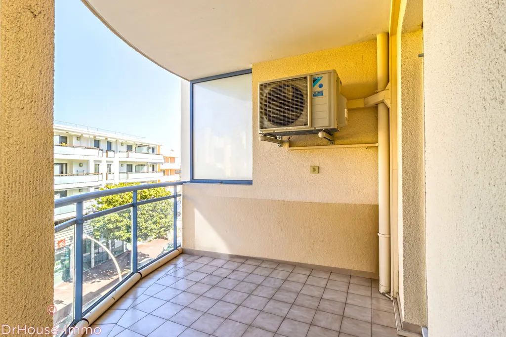 Balcon - Appartement avec Loggia et Balcon à Cavalaire-sur-Mer