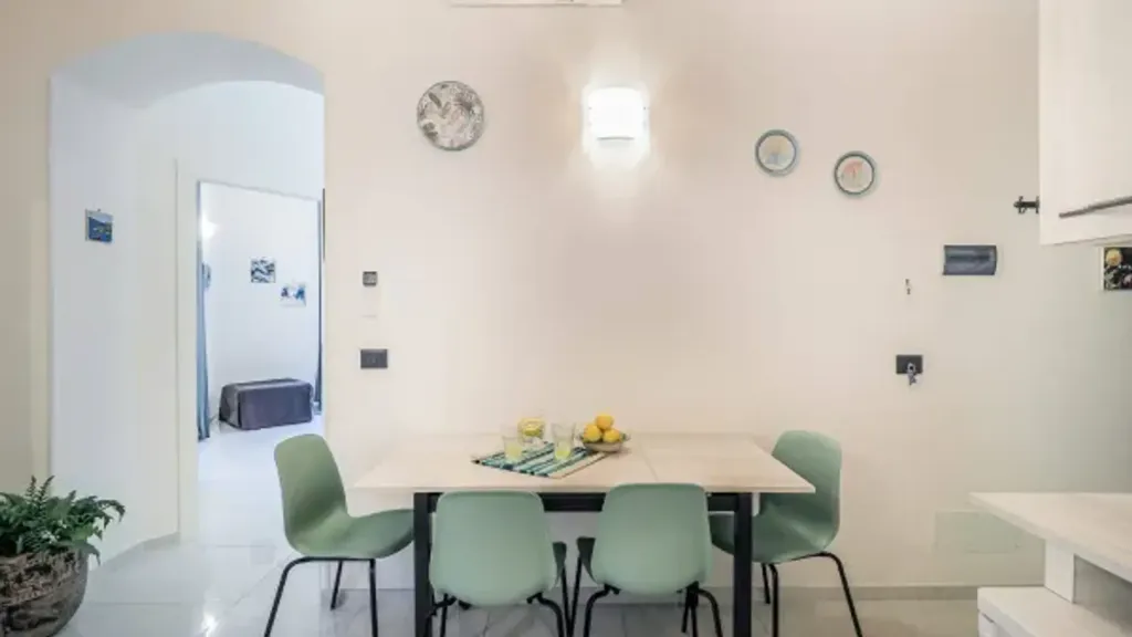 6-room apartment in IT
