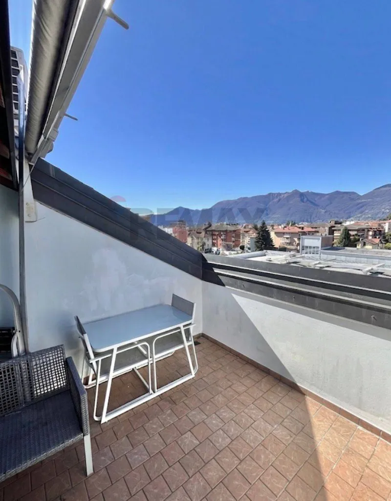 Terrass - Panoramic Attico with Terrace in Luino