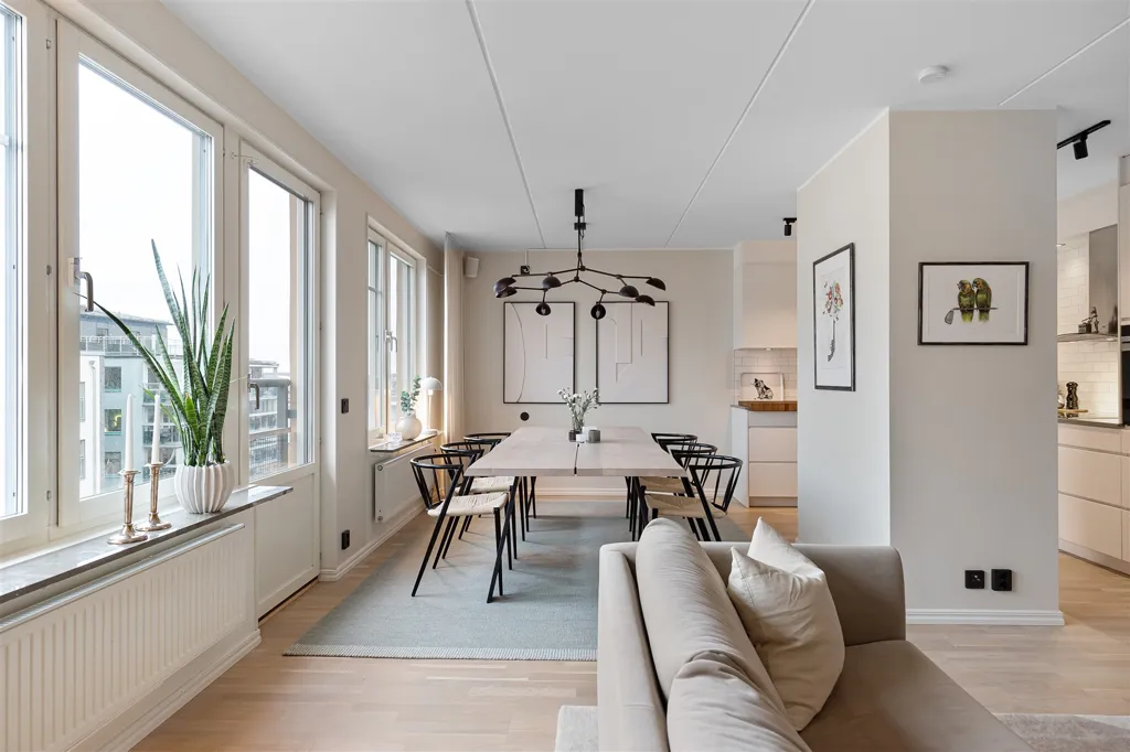 Salle à manger - Completely Renovated Apartment with Balcony in Uppsala