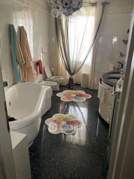 Vannitoad - Apartment with Balcony in Cenate Sotto