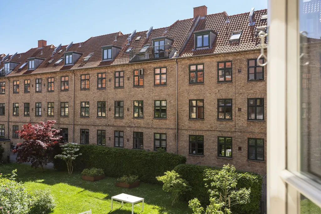 Jardin - Classic Flat with Light near Reunification Square