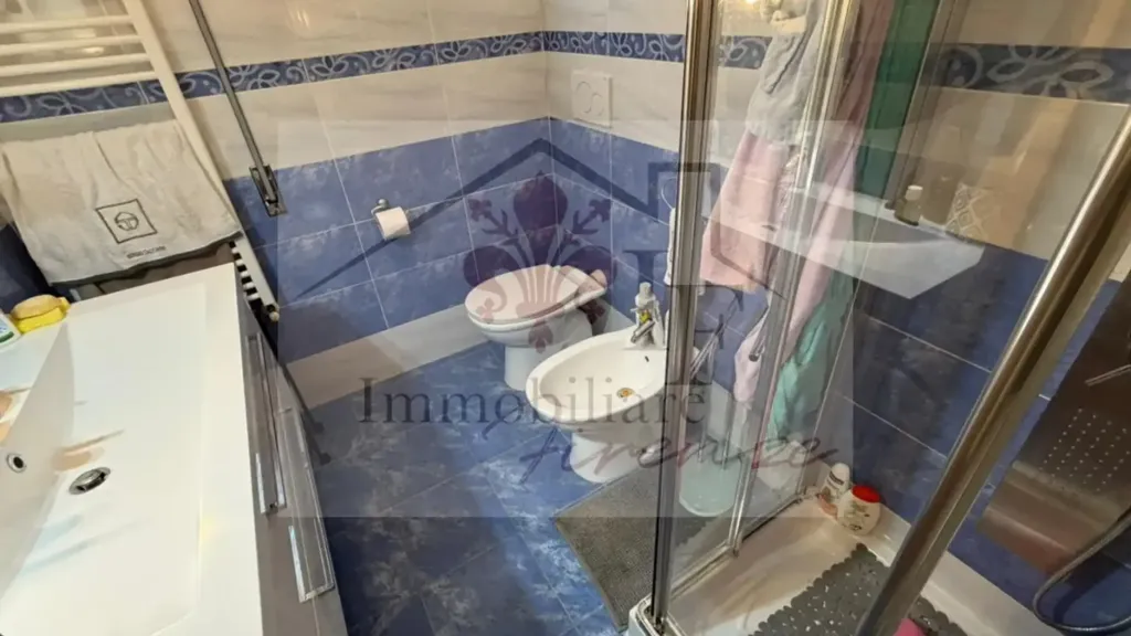Salles de bain - Trilocale with Balcony in Florence
