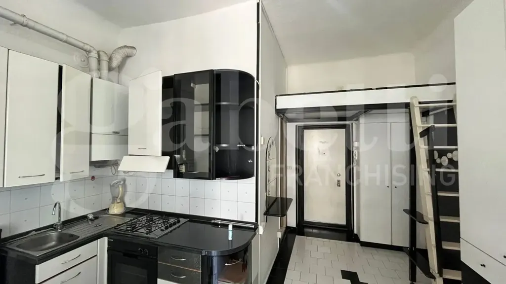 Cuisine - Studio with Balcony in Milan
