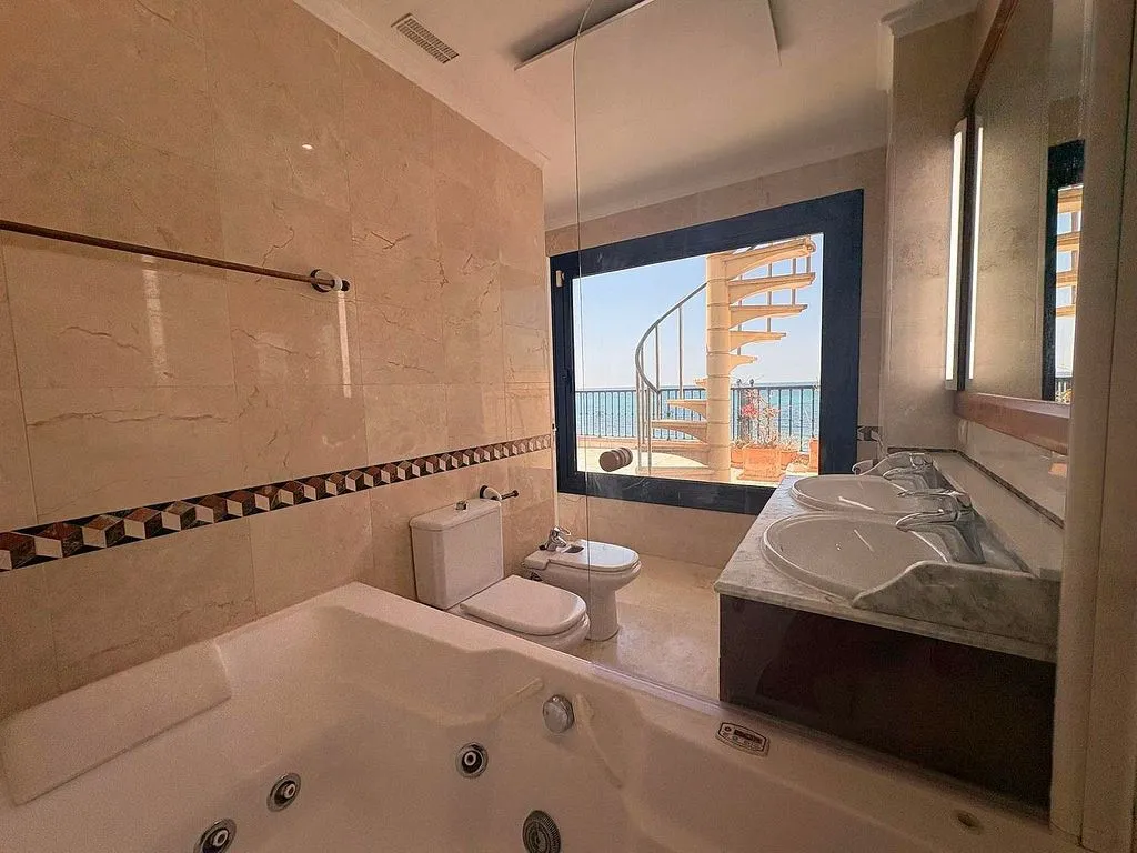 Salles de bain - Duplex with Terrace in El Molinar, Palma