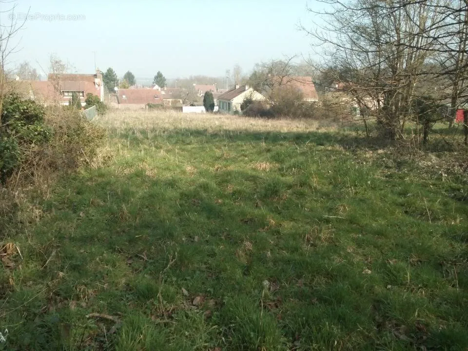 Garden - Flat Plot with Garden in Clermont