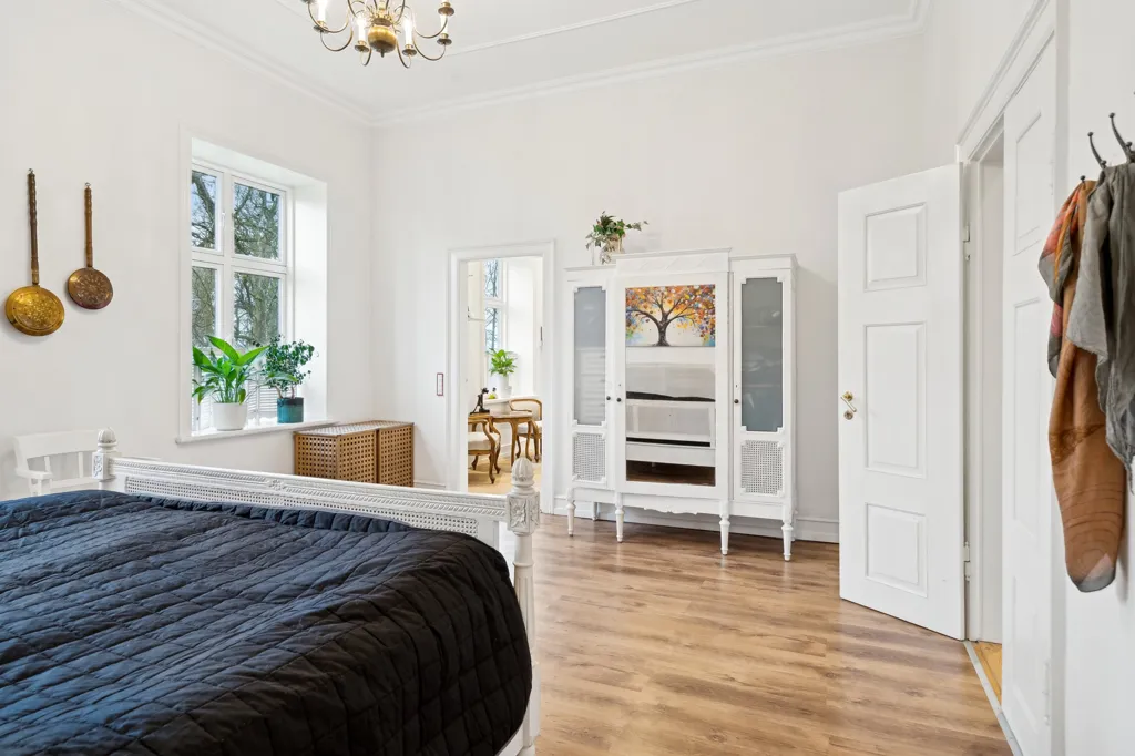 Bedrooms - Historic Manor with Garden in Midtsjælland