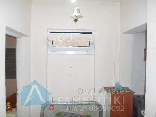 Séjour - Apartment with Balcony in Kallithea Agia Eleousa