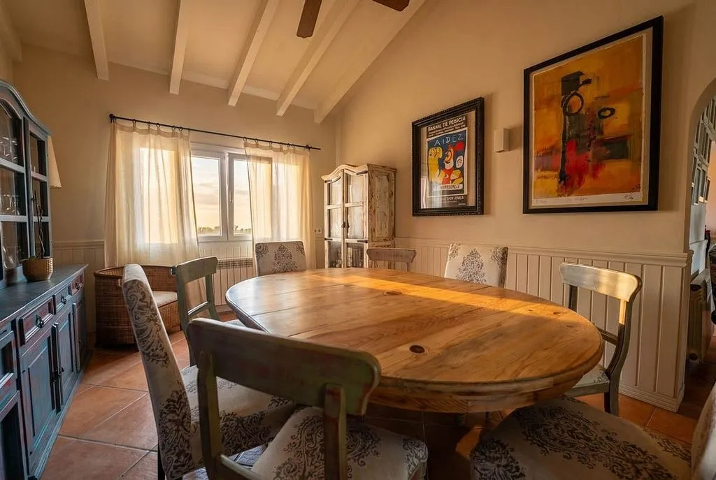 Dining Room - Single-Storey Villa with Pool in Sa Planera