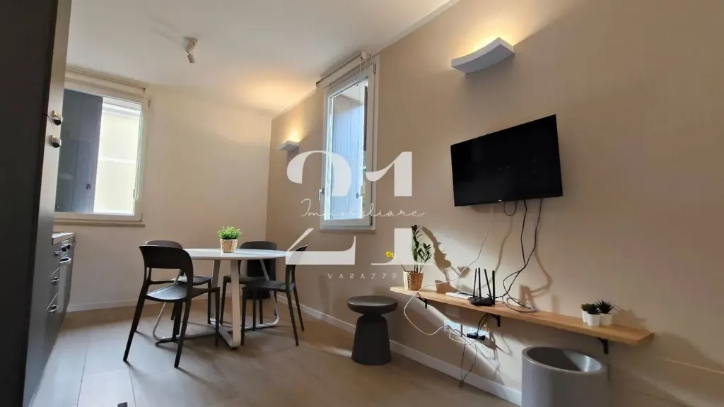 Salle à manger - Modern Bilocale with Parking in Varazze