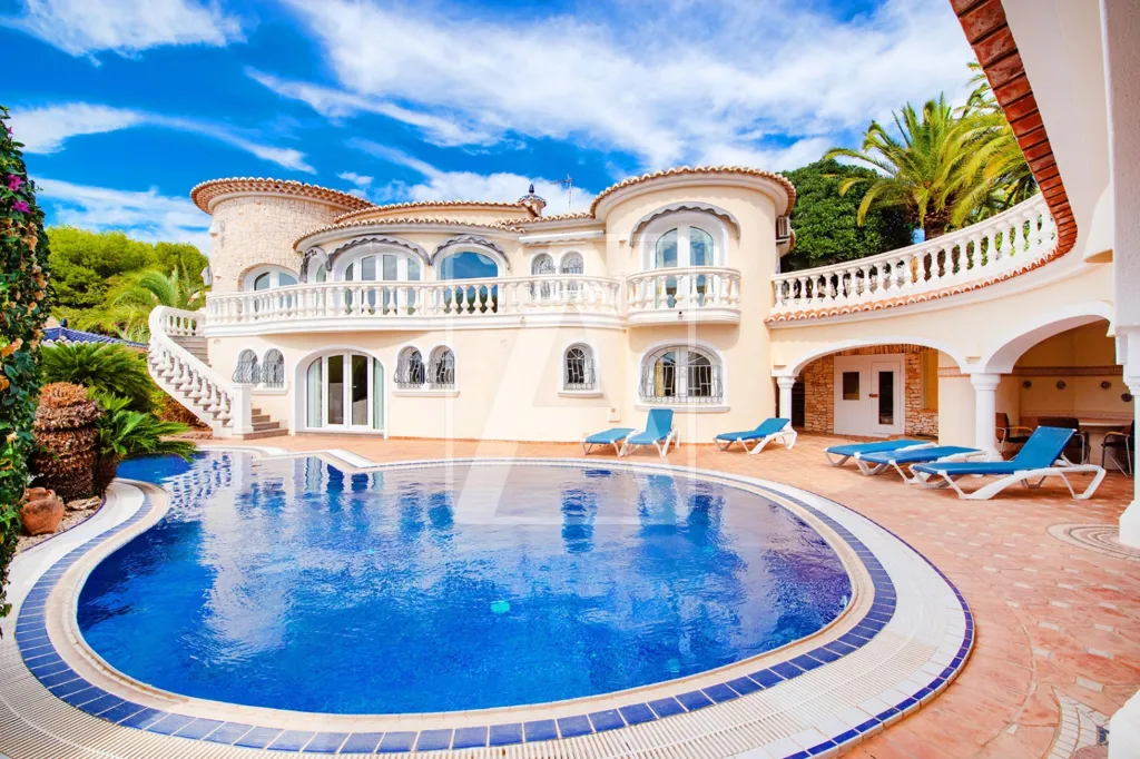 Piscine - Luxury Villa with Sea Views in Benissa