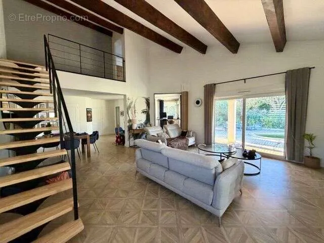 Elutuba - Villa with Pool in Saint-Series