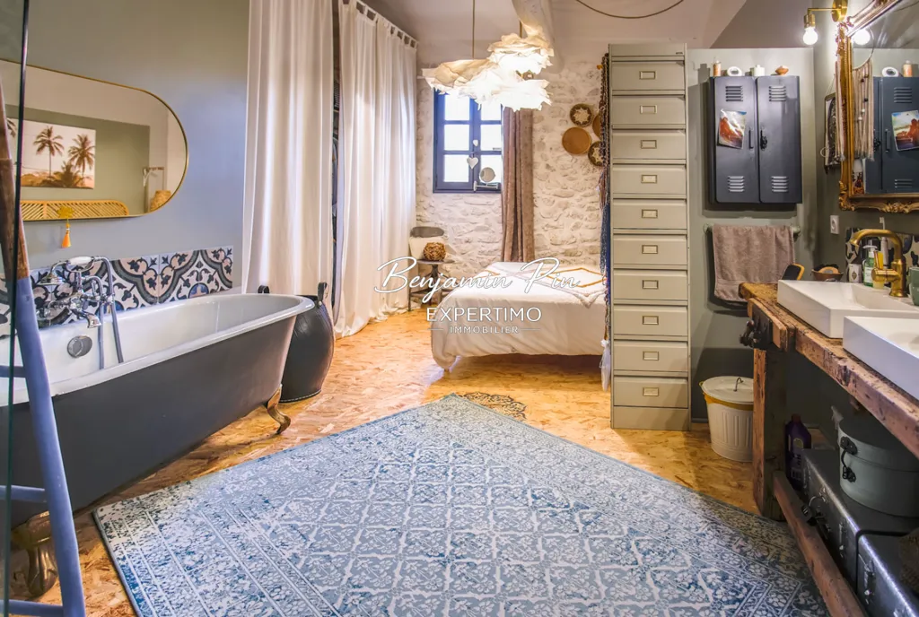 Vannitoad - Rustic Stone House with Pool in Rustrel