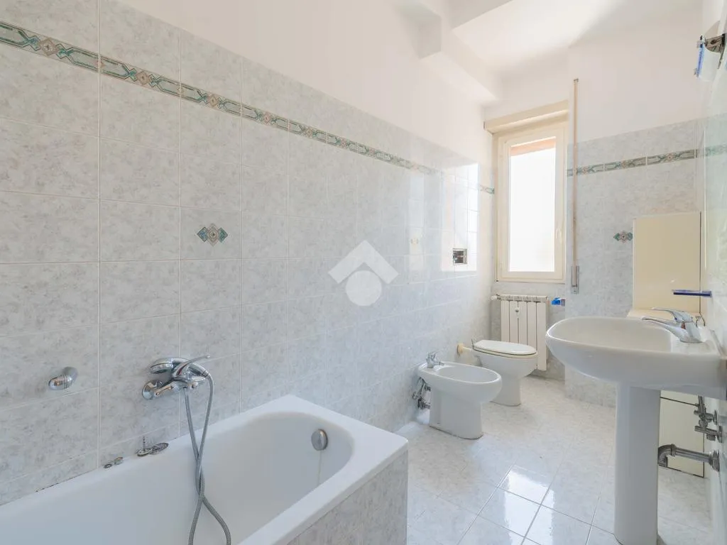 Bagni - Apartment with Panoramic Balcony in Rome