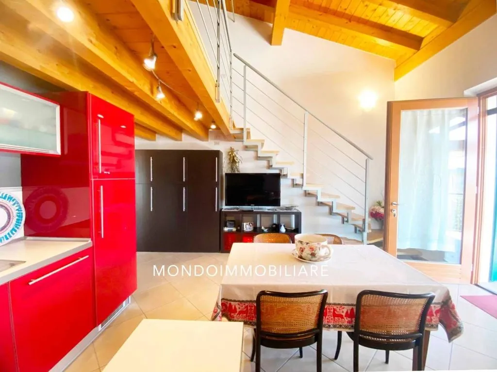 Salle à manger - 2-Bedroom Lakefront Flat in Sirmione