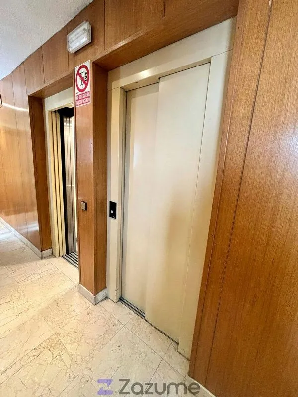 Entrée - Furnished Studio with Balcony in Gaztambide