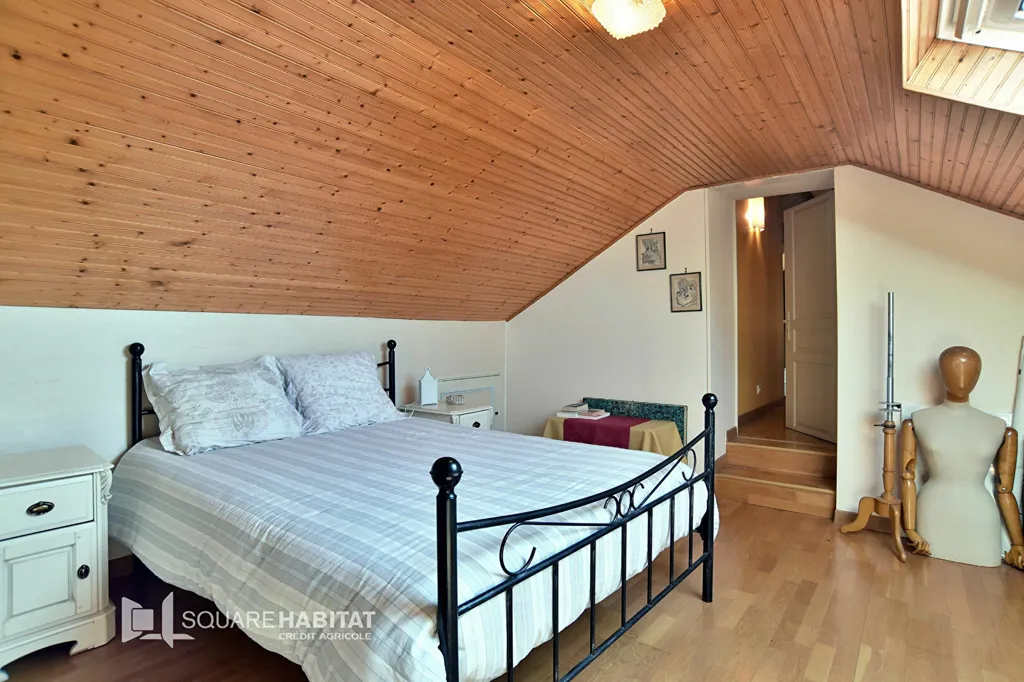 Magamistoad - House with Indoor Pool in Plerguer