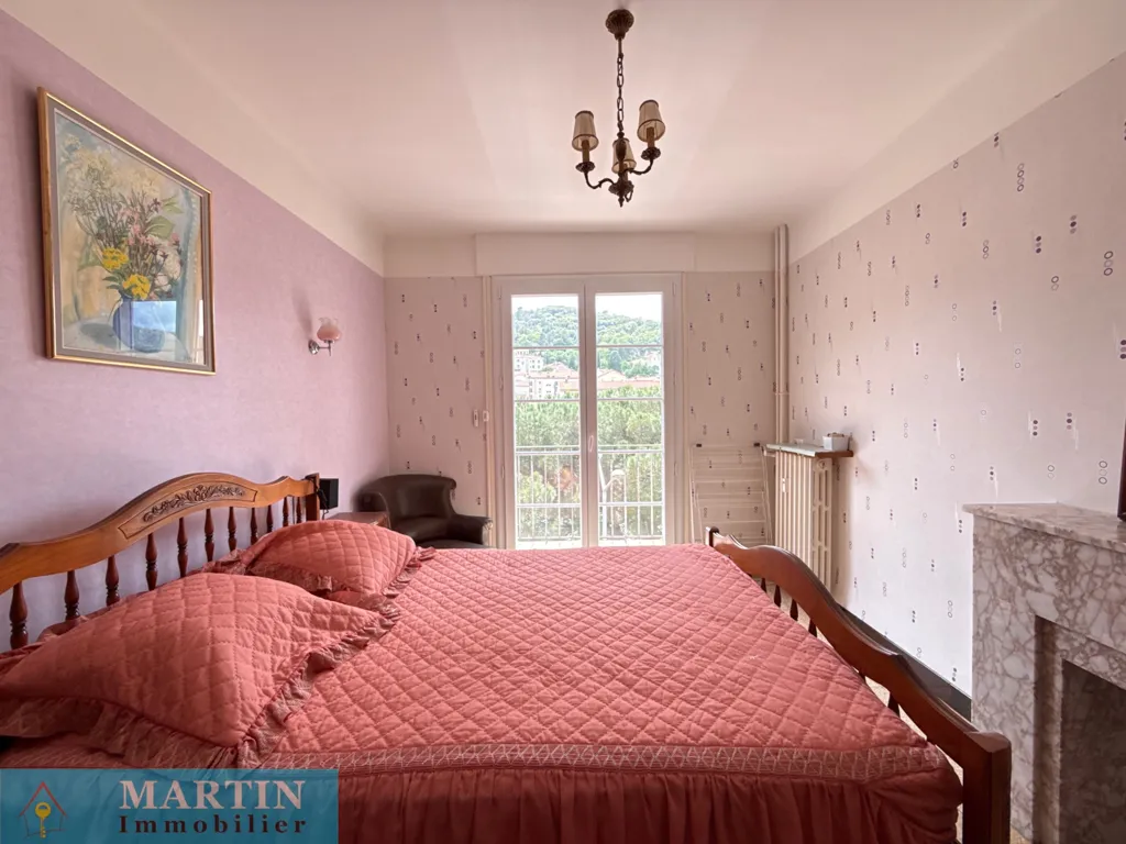 Camere da letto - Bright 2-Bed Flat with Balcony in Petite Provence