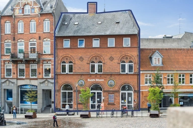 Toutes les photos (3) - Mixed-Use Property with Central Location in Svendborg