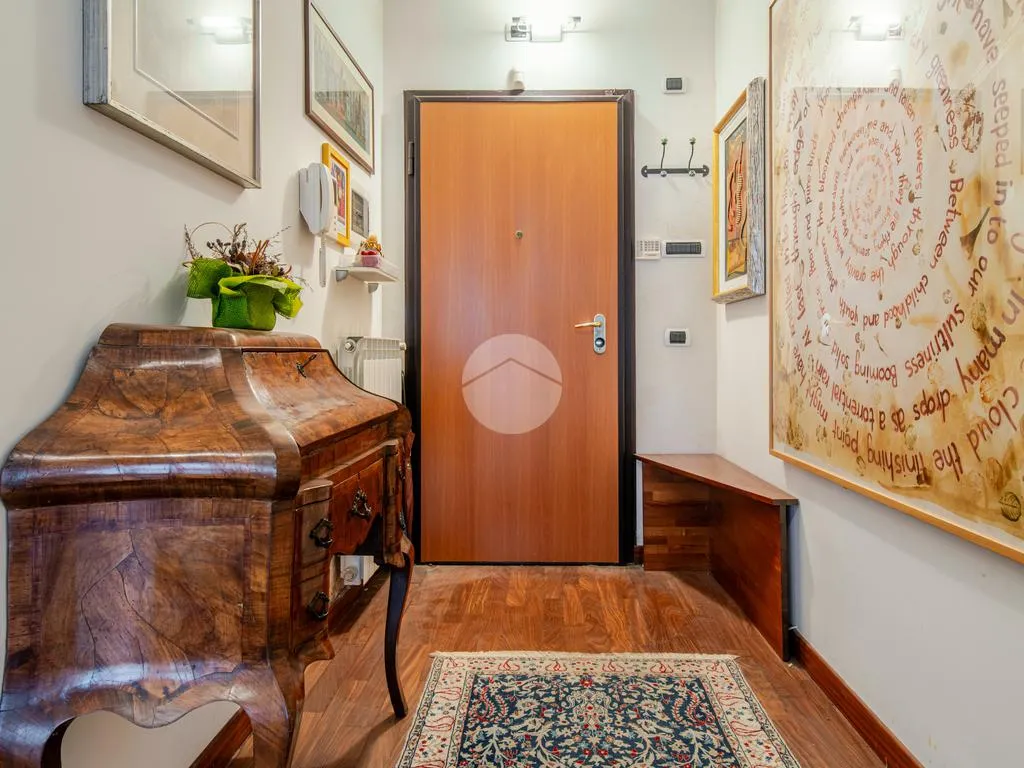 Entrée - Modern 2-Bedroom Flat with Balcony in Milan