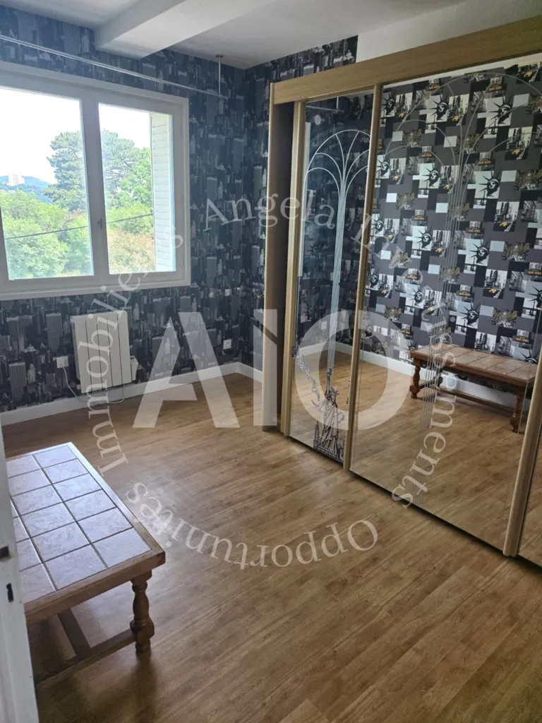 Magamistoad - 4-Piece Apartment with Balcony in Lyon 9th