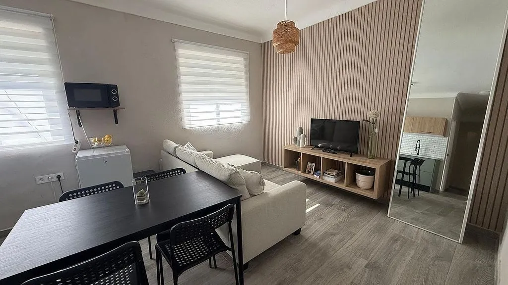 Séjour - Furnished Flat with Balcony in Santa Clara