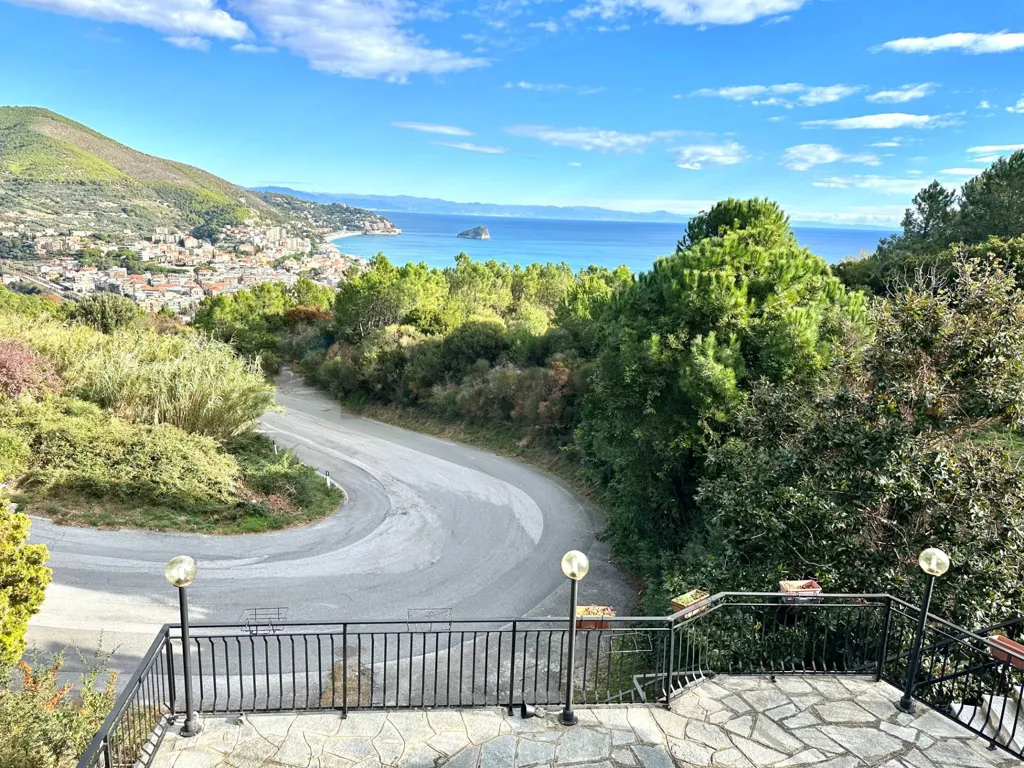 Terrass - Panoramic Apartment with Sea View in Noli