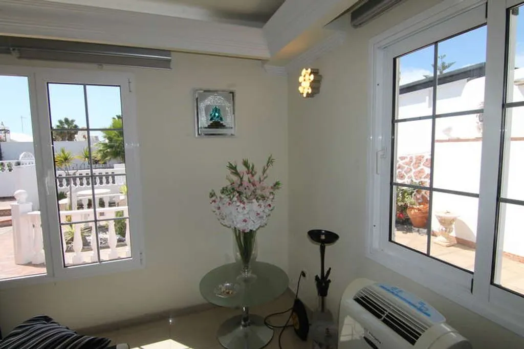 Terrass - Luxury Villa with Pool in Playa Blanca
