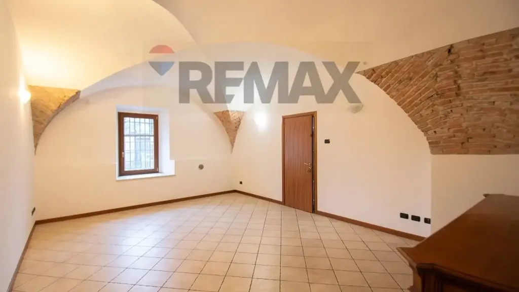 Pièces - Historic Apartment with Multiple Levels in Brescia