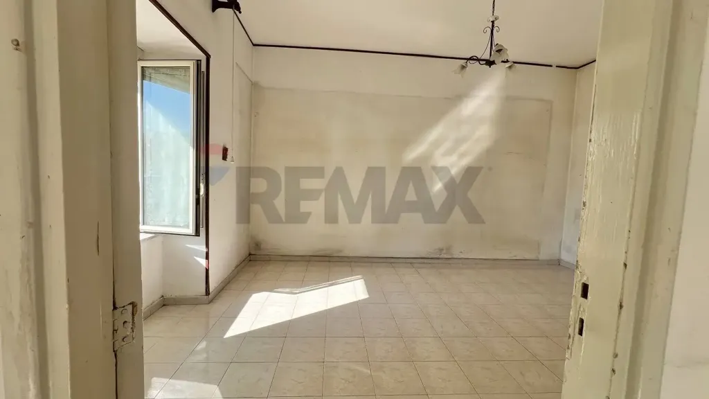 Pièces - Apartment with Terrace in Piscinola, Naples