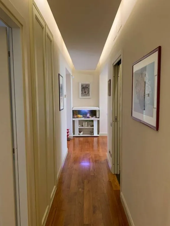 hallway_entrance